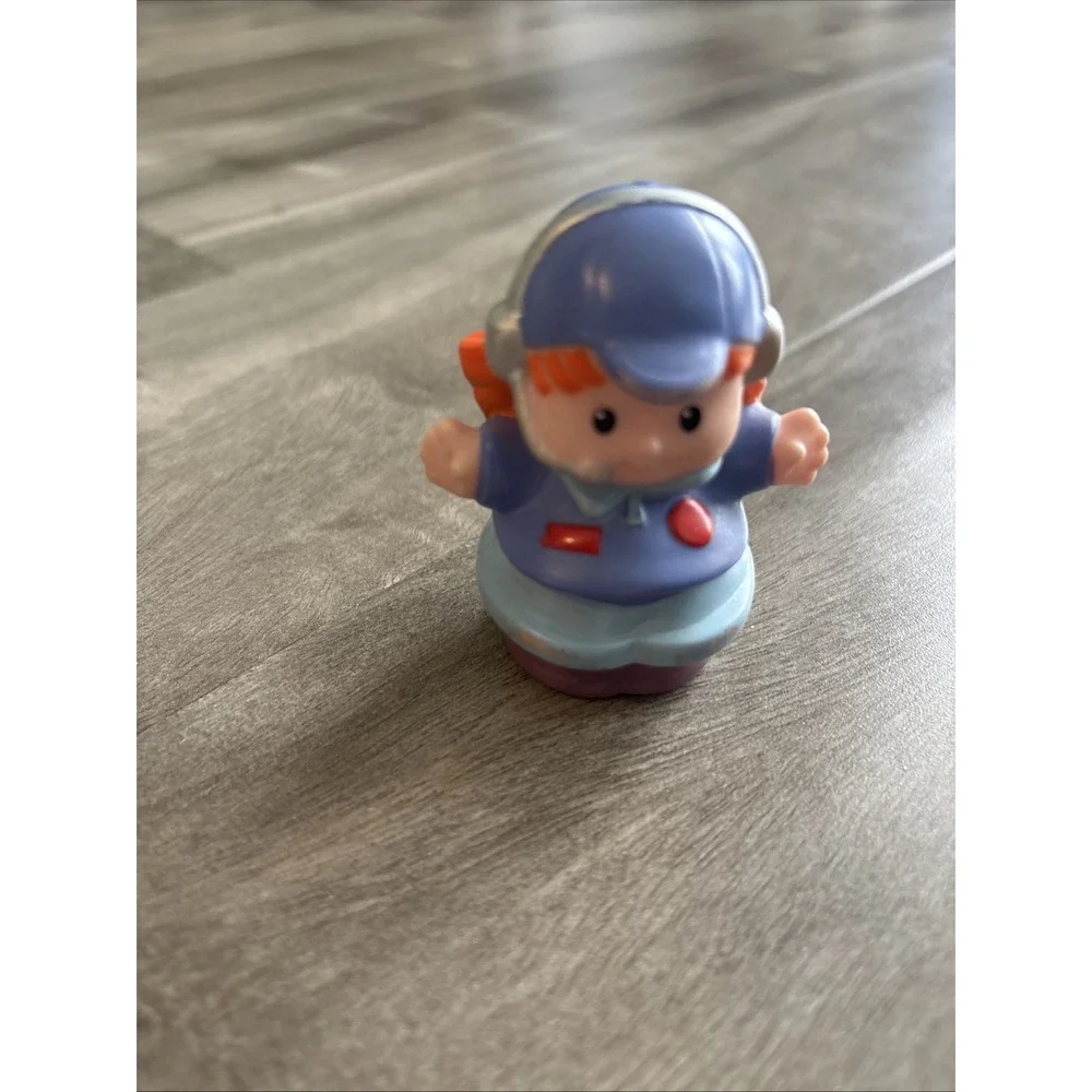 Fisher Price Little People Airplane Helicopter Pilot Girl Figure‎ Blue Cap